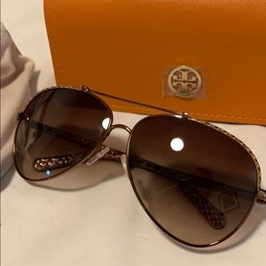 Tori Burch aviator sunglasses
